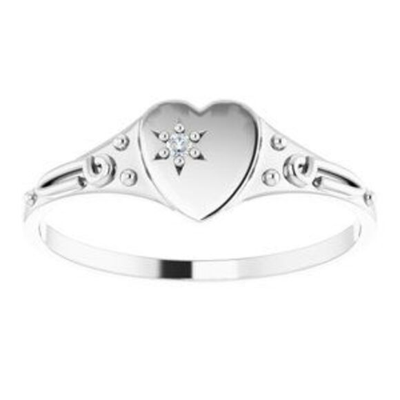 14K White .01 CT Natural DiamondHeart Ring